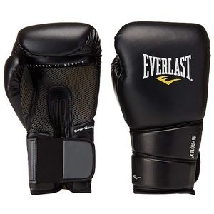 SOLD Pair of 16oz Everlast ProTex2 Training Gloves